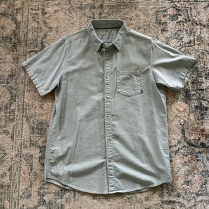 Free fly short sleeve button up shirt size medium like new